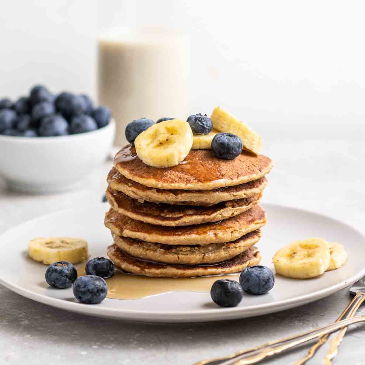 High-Protein Breakfasts That Keep You Full Longer https://www.myplantifulcooking.com/wp-content/uploads/2022/01/oatmeal-protein-pancakes-featured.jpg?utm_source=chatgpt.com